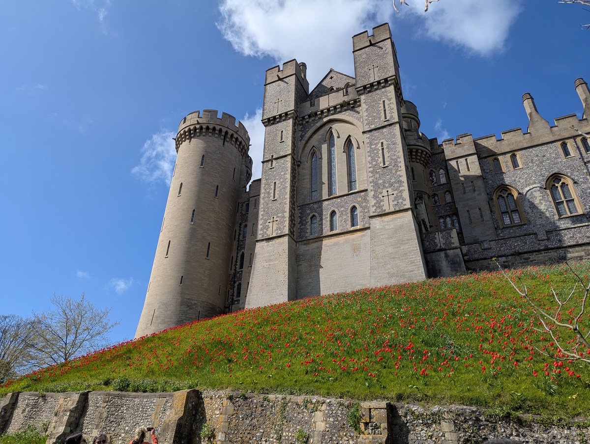 ancient_ish's tweet photo. Good morning .... Arundel Castle last weekend .... rather splendid 🙂 https://t.co/ueHdoesxR9