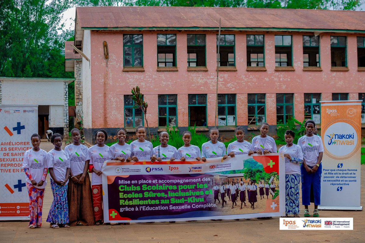 nadege_sifa's tweet image. 1/2
#SudKivu:@MakokiYaMwasi met en place et accompagne des clubs scolaires dans 5 écoles de la place pour des écoles sûres,inclusives et résilientes grâce à l'éducation sexuelle complète

#Adolnformé
#ChoixEclairé