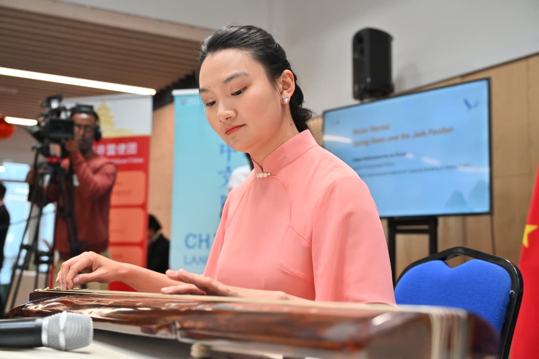 ECA_OFFICIAL's tweet image. @ECA_OFFICIAL célèbre la Journée inter. de la langue chinoise en collaborat° avec l'Ambassade de Chine en Éthiopie &amp;amp; la Miss° de Chine auprès de @_AfricanUnion. Au pgme : présentat°, documentaires et spectacles culturels, dont la médecine traditionnelle chinoise.

#Multilinguisme