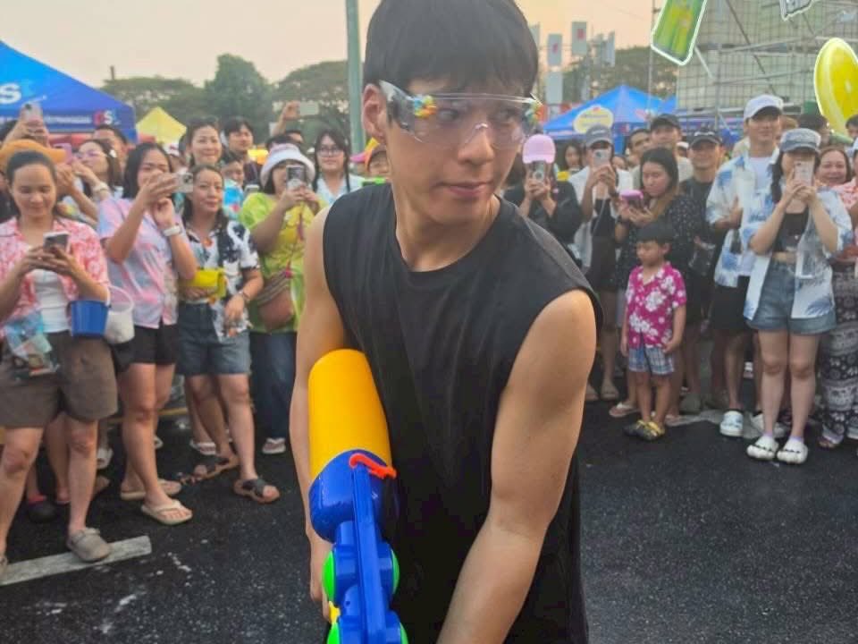 อ้วมยิ้มปลากระเบนน่ารักกกก 😆