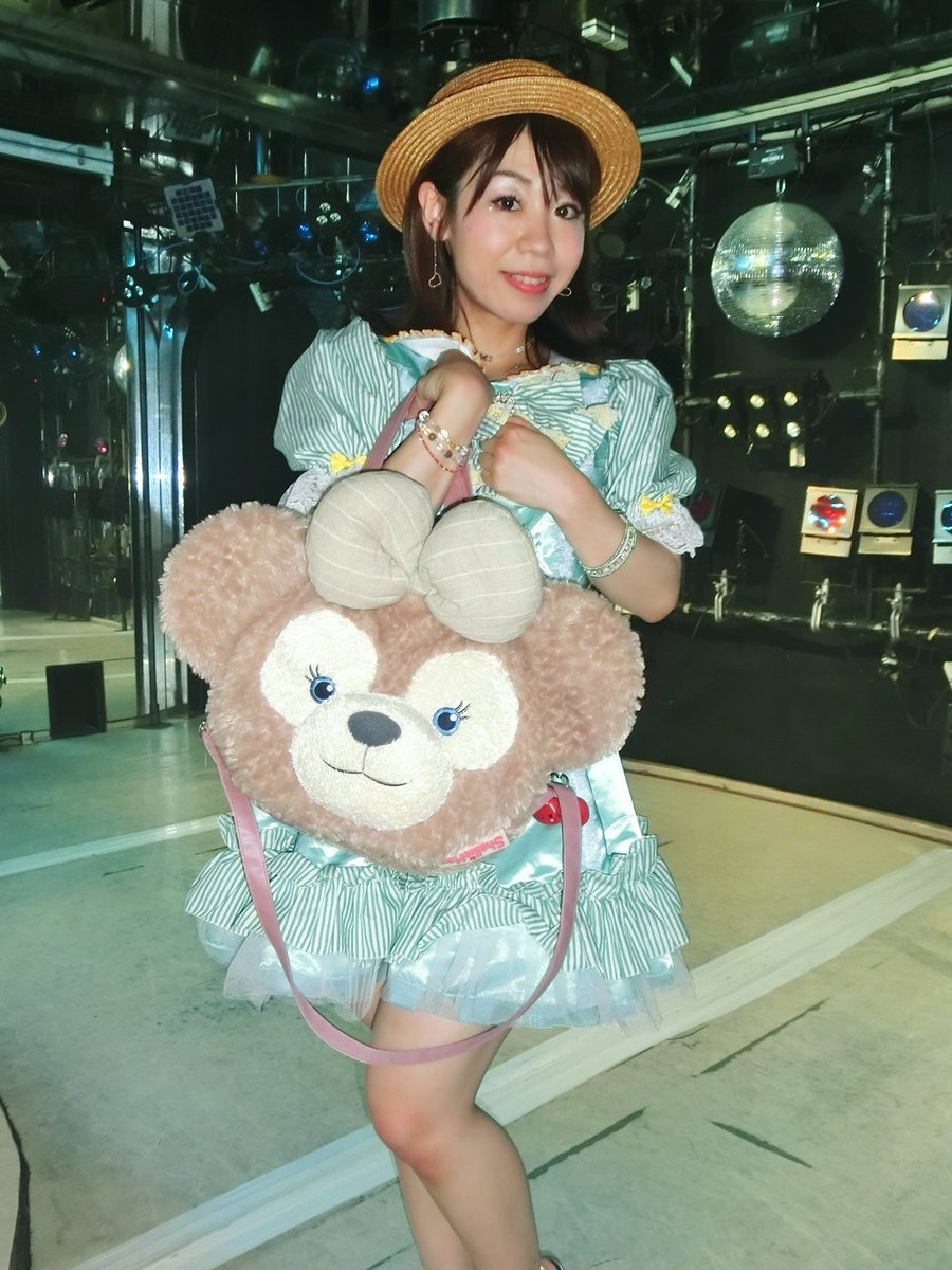 sakuranbosmily's tweet photo. こんにちは😃久しぶりのお客様から大和行きますって言うコメントいただき嬉しいです✨大和ミュージックのホームぺージ見ると懐かしいTSメンバーですね🌈めちゃくちゃ楽しみです😊ご存知の方もいるとは思いますがかえらちゃんとは現役の頃はRaRaボニータでチームショーをしてました💃🏻面白いエピソードがあって私がアラビアンと言う演目中にマスクないのにエアーマスクしたらかえらちゃんが笑っていたりチーム楽しかったな😷今回はどう��う感じになるかはまだ練習もしてないので分かりませんがお楽しみにしていてくださいね😉