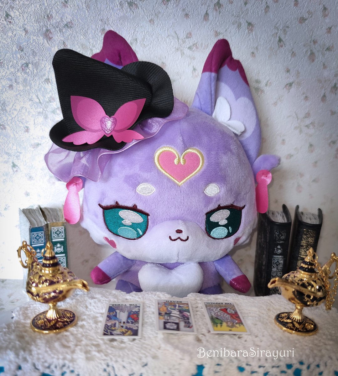 うちに人形サイズのタロットカードがあったのでマシュタンに占ってもらった。
#たんプリ
#名探偵プリキュア
#precure
#マシュタン