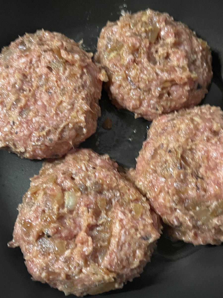 つちやま にいろ tweet media