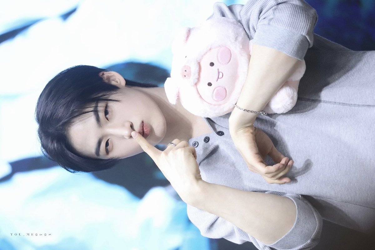 YOU_ME0703's tweet photo. 260410 MAKESTAR

小猪小猪(ง˃̀⚇˂́)

#ALL_H_OURS #올아워즈 
#YOUMIN #유민 https://t.co/5l8voIEs5M