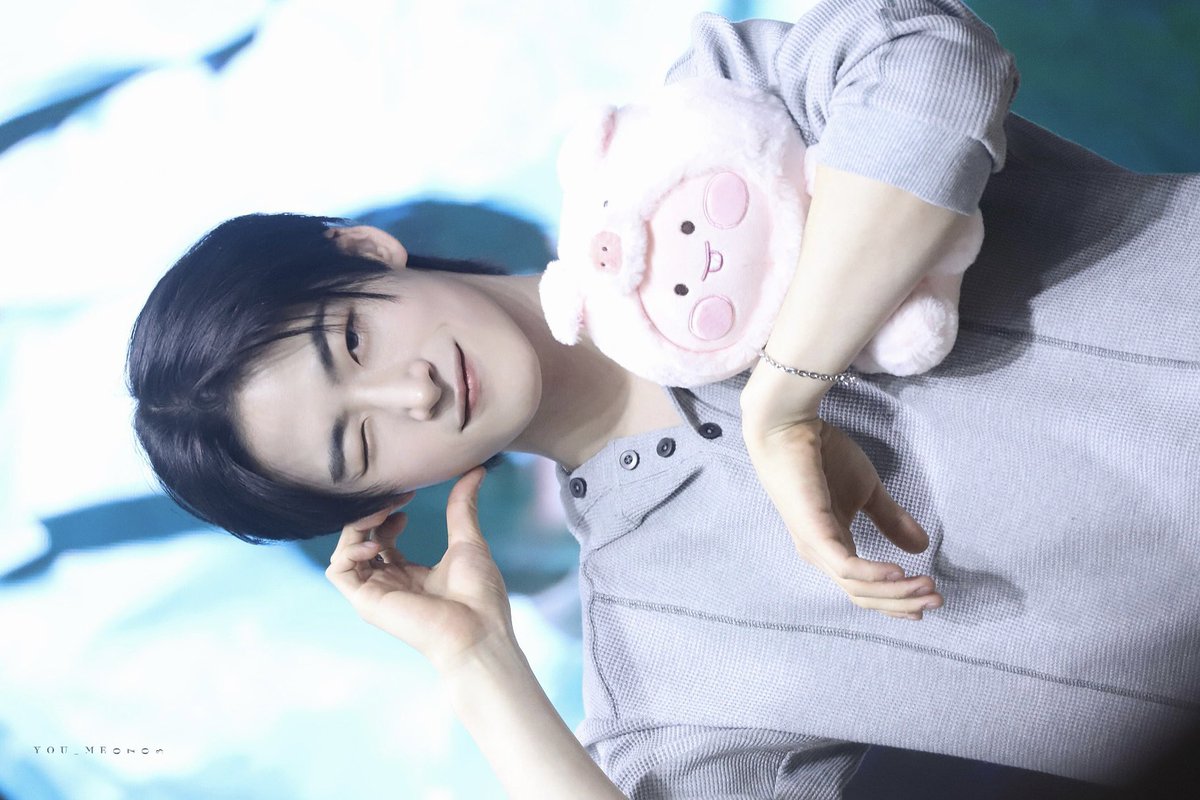 260410 MAKESTAR

小猪小猪(ง˃̀⚇˂́)

#ALL_H_OURS #올아워즈 
#YOUMIN #유민