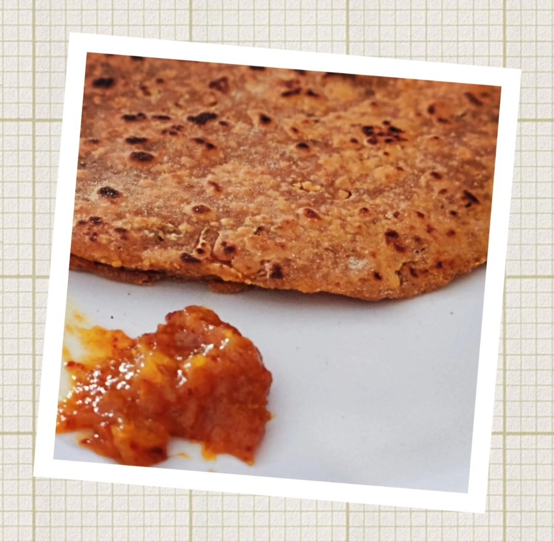 Shelleysub's tweet image. Our new, oil free,  Parsi Limboo ni chutney, paired up with some Daal parathas... Delicious! 

#zarinsssecrets #Parsispicesandcondiments #homemadewithlove #parsifamilyrecipes 
Find us on Instagram @zarinssecrets