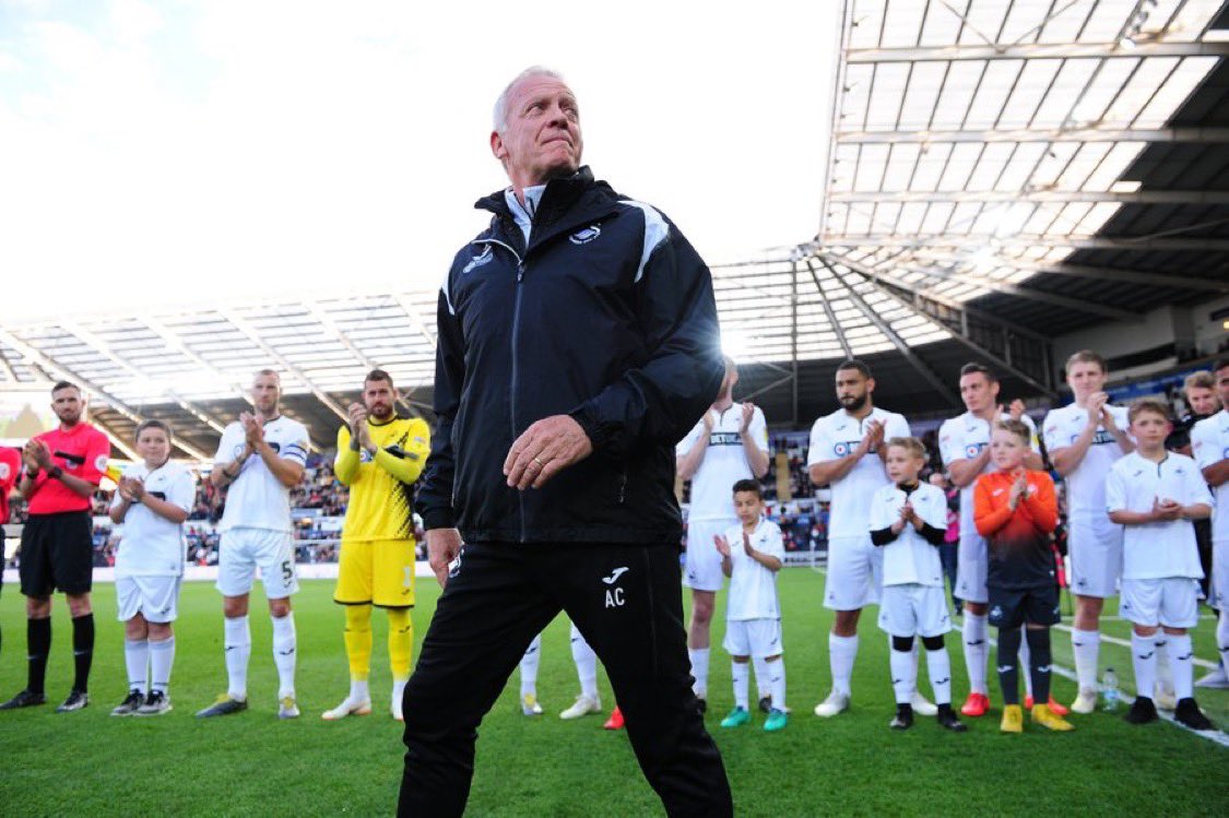 swanstrust's tweet image. A very happy 7️⃣2️⃣nd birthday to @SwansOfficial legend and @swanstrust honorary President Alan Curtis MBE. 🎂🥳⚽️🦢

Alan scored 110 goals for the #Swans over three spells, and has given more than 40 years of service to the club.

#YJB #JackArmy

Photo: @athenapics