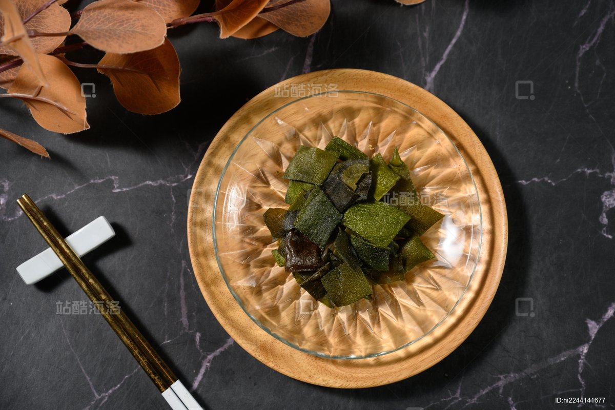 laura lojko tweet media