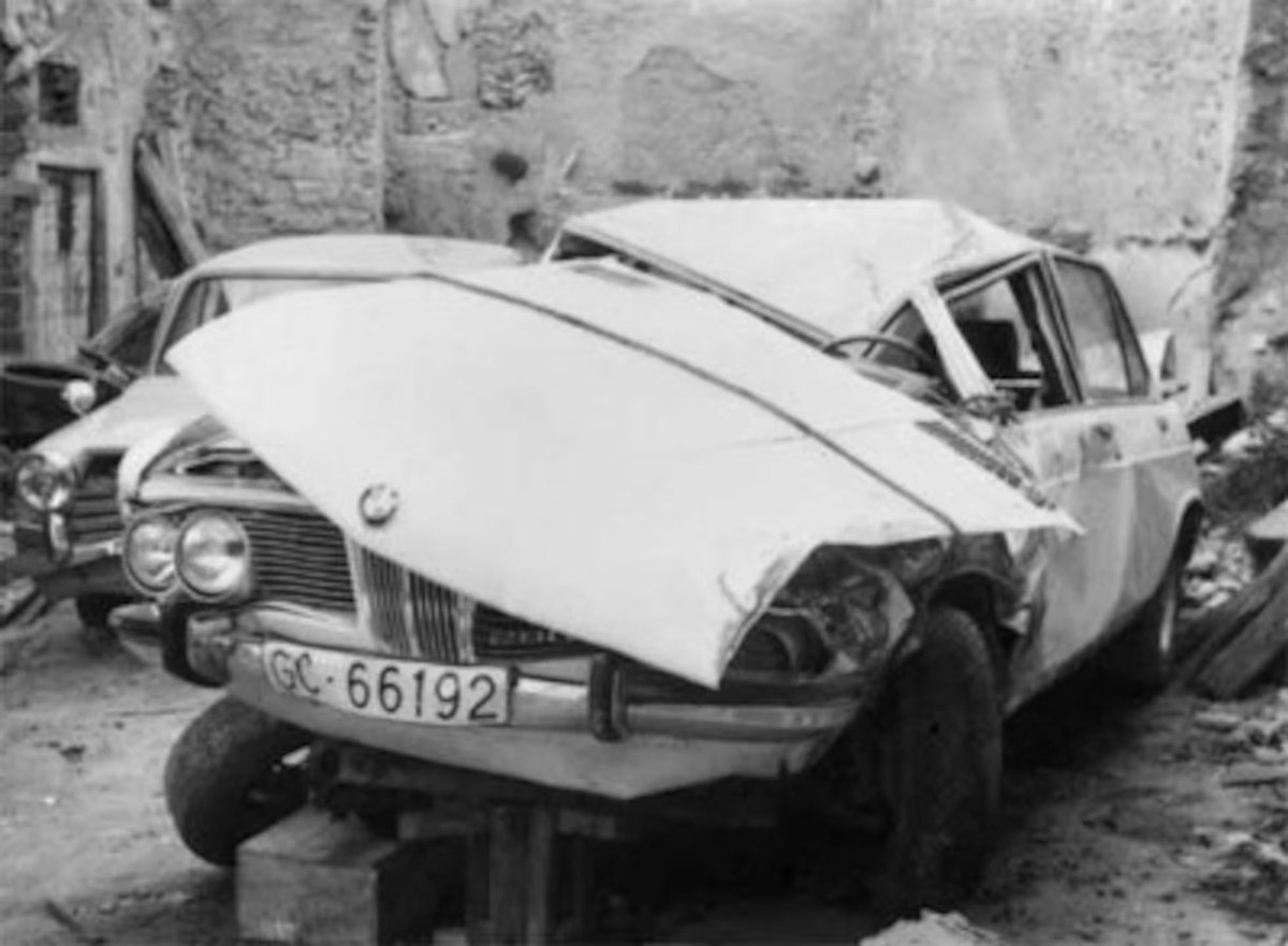 El 16 de abril, pero de 1973

En la N‑III, a la altura de Villarrubio (Cuenca), en un viaje València-Madrid, el cantante Nino Bravo, de 28 años y en pleno apogeo de su carrera, falleció en un grave accidente al volante de su BMW 2800 L. Sus tres acompañantes sobrevivieron.