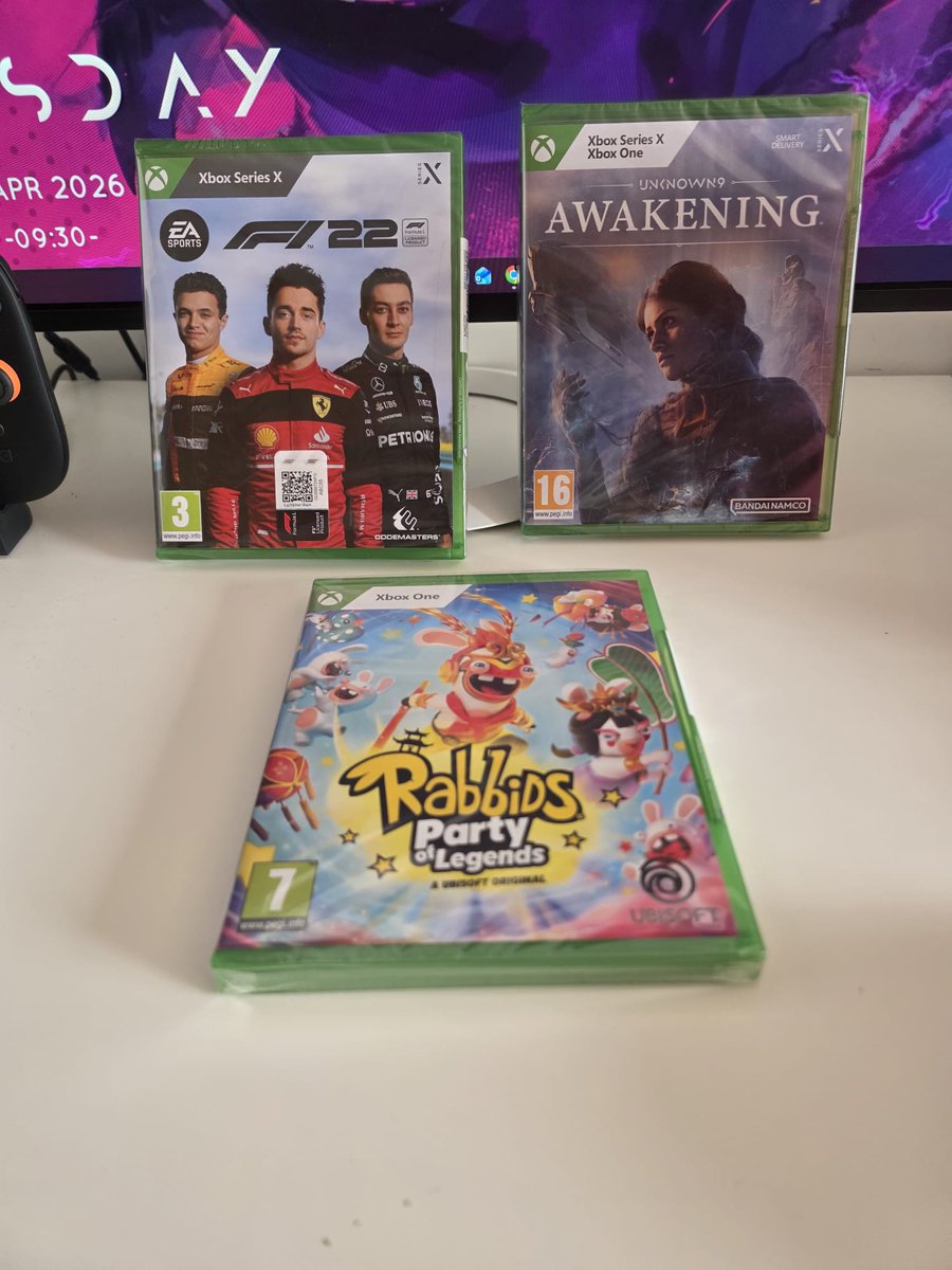 ChichaFunkopop's tweet photo. No entiendo el hype de los coleccionistas. Dicen que las cosas suben de precio, pero vas a una tiendita y lo tienes todo a 6€. ¿Me lo explican? 🧐 #xbox #coleccionismo #tesoros #retrobarware #VintageCar #MaskSinger #TQHKVioledi1 #FelizMiércoles #tierradenadie6 #LaHora16A https://t.co/QNFpZkeArE