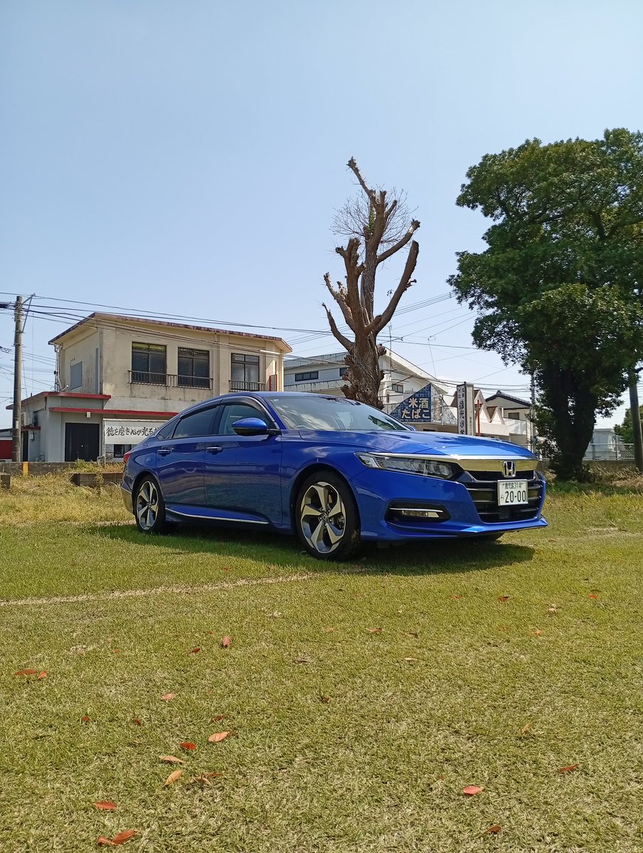 kepi0813's tweet photo. 本日、父の新たな愛車
10代目ホンダ・アコードを無事納車しました！
初めてホンダ車に乗ったけど、見た目はもちろん乗り心地も最高すぎる……
これからよろしくね！！ https://t.co/ofwkl23QYG