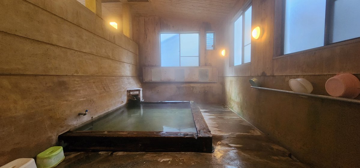 千千古さん tweet media