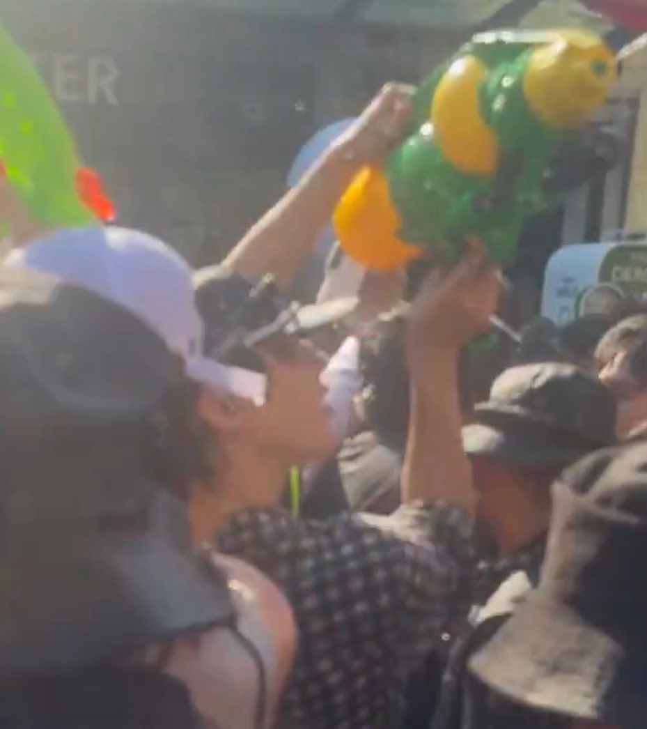 แดง น้ำเงิน เขียว ฮีดรอปอาวุธเก่งมาก5555555555555