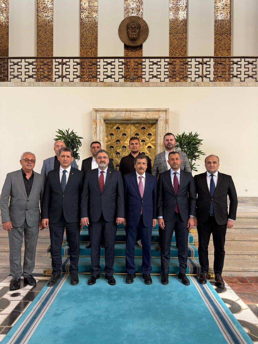kemalcelik007's tweet photo. AK Parti Grup Toplantımızın ardından, Cumhurbaşkanımız ve Genel Başkanımız Sayın Recep Tayyip Erdoğan tarafından Serik Belediye Başkanımız Dr. Kadir Kumbul’a AK Parti rozetimiz takıldı.

Büyük AK Parti ailemize katılan Başkanımıza hoş geldin diyor, çalışmalarında başarılar diliyoruz.

Antalyamıza ve Serikimize hayırlı, uğurlu olsun.