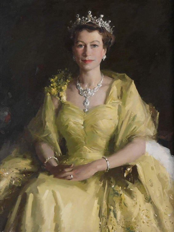 MadameGilflurt's tweet photo. #Frockingfabulous #QueenElizabethII centenary special! The Wattle Painting of Elizabeth II, by William Dargie, depicts the Queen wearing a dazzling gown by #NormanHartnell during her 1954 visit to Sydney, as shown on the photo. #fashionhistory via the National Museum of Australia.