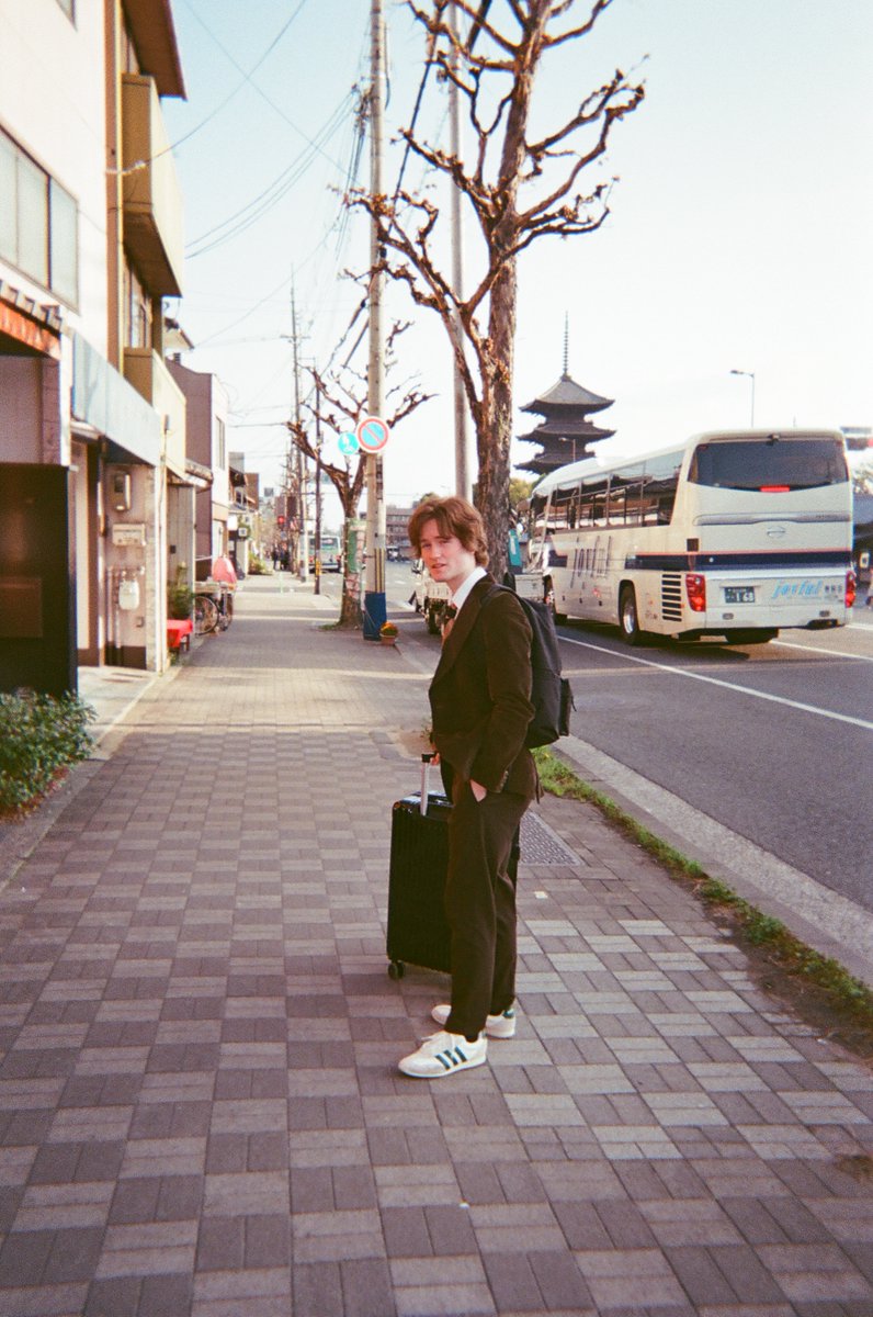harrytpope's tweet photo. Japan. You were immense and life changing in so many ways. I’m coming home with a completely altered perspective. Your support and passion has given me a new determination and clarity that I don’t think I’ve felt before. https://t.co/zioGzDmF8x
