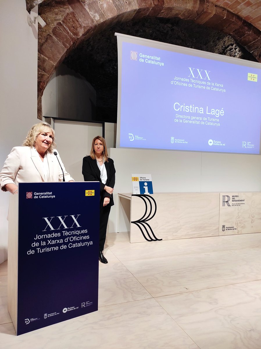 turismecat's tweet photo. 🗣️La directora gral de Turisme, Cristina Lagé, inaugura a Molins de Rei les XXX Jornades de la Xarxa d’Oficines de Turisme de Catalunya d'@empresacat protagonitzades per la cultura

ℹ️ Un centenar de professionals de la informació turística es troben avui i demà al Baix Llobregat https://t.co/NXYFH7bgzU