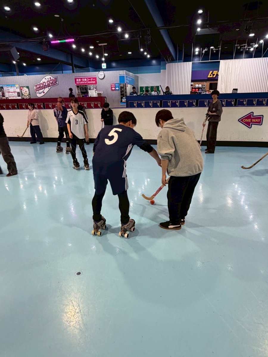 TUroller_2025's tweet photo. アリーナ新歓の様子です❗️
アリーナ新歓以外にも火、水、土の午前中9時〜12時に成増北第一公園で見学&amp;体験を行ってます✨
こちらは参加費無料なので、アリーナ新歓に行けなかった方、少しでも興味がある方お待ちしております🥰
（雨天中止の場合があります☔️）
#春から東洋　#東洋大学 https://t.co/LU2QUe95Lz