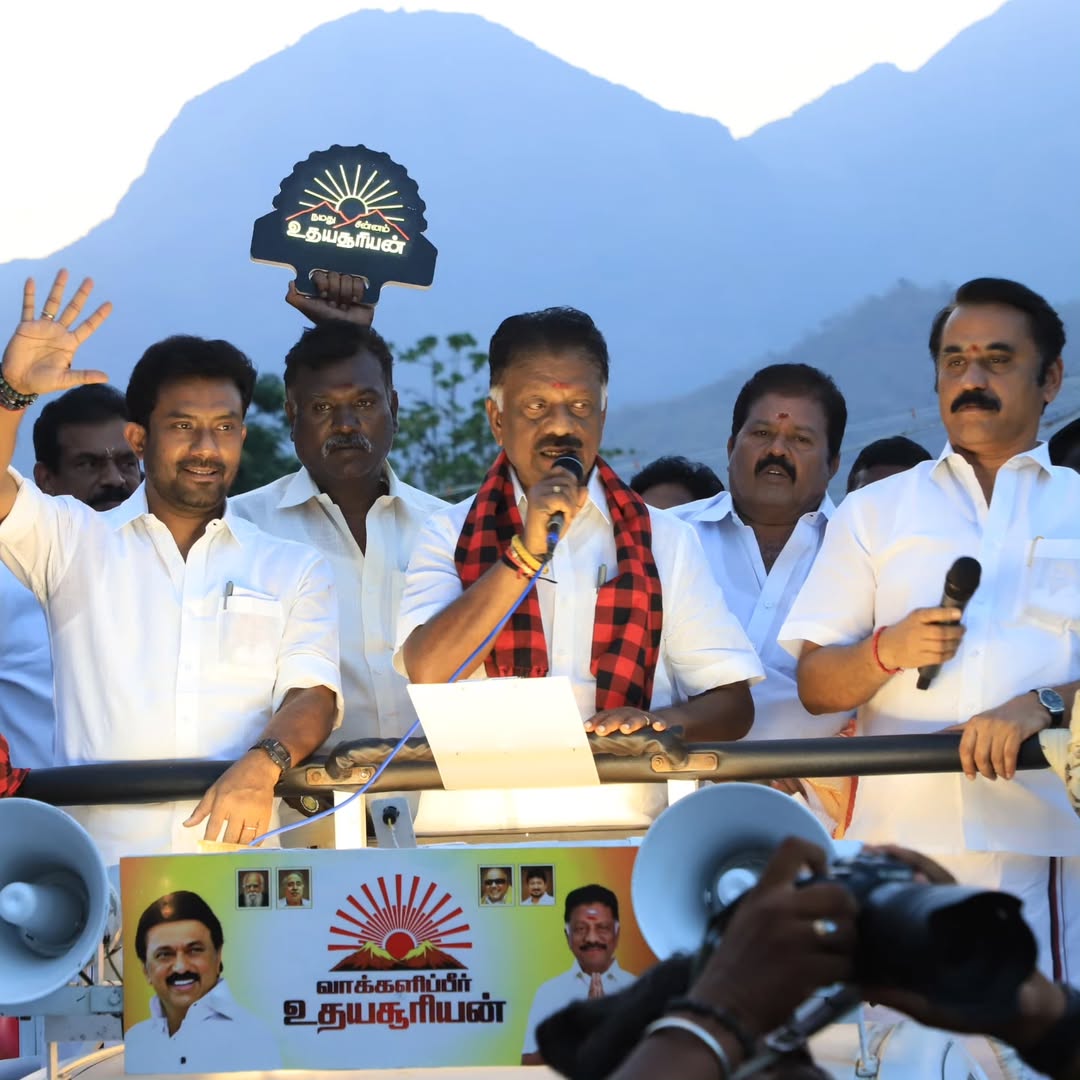 OfficeOfOPS's tweet photo. தமிழ்நாடு சட்டமன்றத் தேர்தலை முன்னிட்டு, கழகத் தலைவர், மாண்புமிகு தமிழ்நாடு முதலமைச்சர் தளபதியார் திரு. மு.க. ஸ்டாலின் @mkstalin அவர்களின் வழிகாட்டுதலின்படி, மதச்சார்பற்ற முற்போக்கு கூட்டணி சார்பில், போடிநாயக்கனூர் சட்டமன்றத் தொகுதிக்குட்பட்ட போடிநாயக்கனூர் மேற்கு ஒன்றியத்தின் முந்தல், முந்தல் காலணி, கரட்டுப்பட்டி, தர்மத்துப்பட்டி, சில்லமரத்துப்பட்டி, சிலமலை, மணியம்பட்டி, சூலப்புரம், இராசிங்காபுரம், மல்லிங்காபுரம், பி.நாகலாபுரம், கெஞ்சம்பட்டி உள்ளிட்ட பல பகுதிகளில் பொதுமக்களை நேரடியாக சந்தித்து, வெற்றிச் சின்னமான உதயசூரியன் சின்னத்திற்கு வாக்கு சேகரித்தேன். இந்நிகழ்வில், போடிநாயக்கனூர் மேற்கு ஒன்றிய கழக செயலாளரும் சட்டமன்ற உறுப்பினருமான திரு. இலட்சுமணன் அவர்கள், போடிநாயக்கனூர் ஒன்றியம் ���ிரு. பி.பி. குருமணி அவர்கள், திரு. எம்.சி. சுந்தர்ராஜ் அவர்கள், திரு. செல்வகணபதி அவர்கள், மாவட்ட முன்னாள் ஊராட்சி தலைவர் திருமதி. பிரீத்தா நடேசன் அவர்கள் மற்றும் மதச்சார்பற்ற முற்போக்கு கூட்டணி கட்சி நிர்வாகிகள், மாநில, மாவட்ட, நகர, ஒன்றிய, பேரூர் மற்றும் சார்பு அணி நிர்வாகிகள், கழக உடன்பிறப்புகள் மற்றும் பொதுமக்கள் திரளாக கலந்து கொண்டு சிறப்பித்தனர். @arivalayam #ஸ்டாலின்_தொடரட்டும்_தமிழ்நாடு_வெல்லட்டும் #வெல்வோம்_ஒன்றாக #வெல்வோம்_இருநூறு_படைப்போம்_வர���ாறு #DMKfor2026 #cmmkstalin4tn