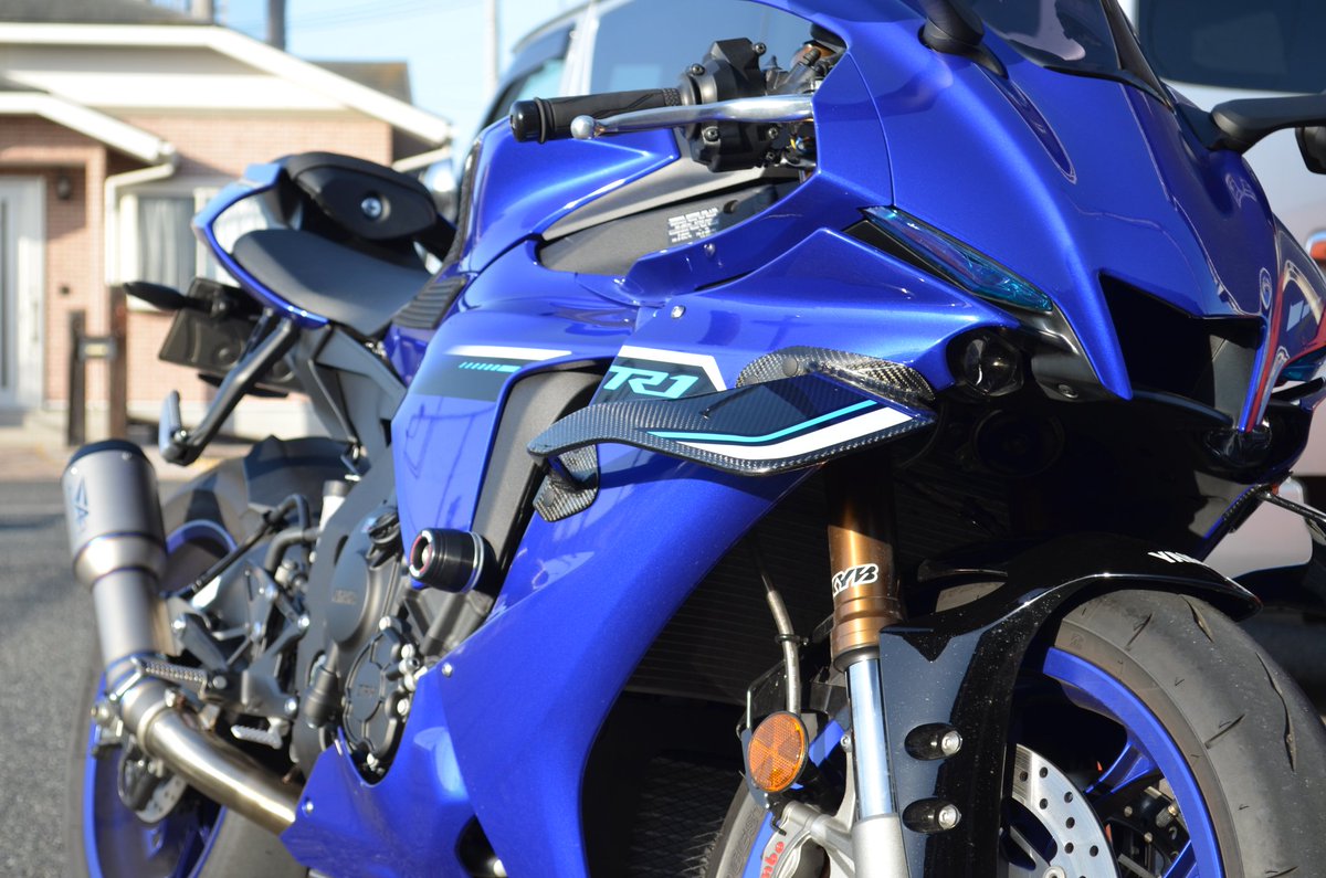 AlteBNBN's tweet photo. おめでとう、YZF-R1のマフラーがAustinRACINGに進化したよ!
#yzfr1
#AustinRACING
#バイクのある生活 https://t.co/PBs7SeRkOs