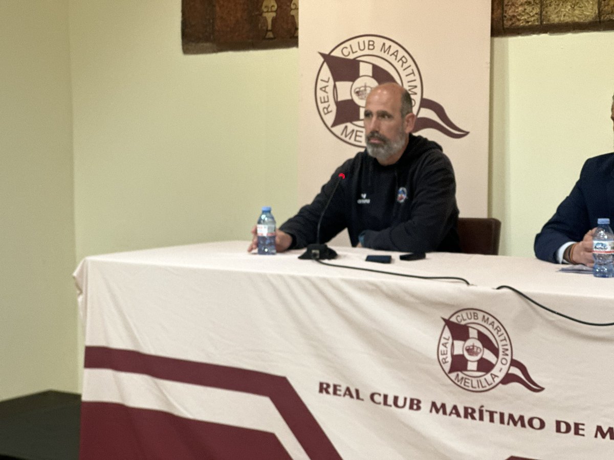 maritimomelilla's tweet photo. Presentación del Campeonato de España #Ilca6 @oficial_rfev que entre el 22 y 26 de abril se celebra en Melilla organizado por el @maritimomelilla y @melilla_deporte https://t.co/R5MNxMEwII