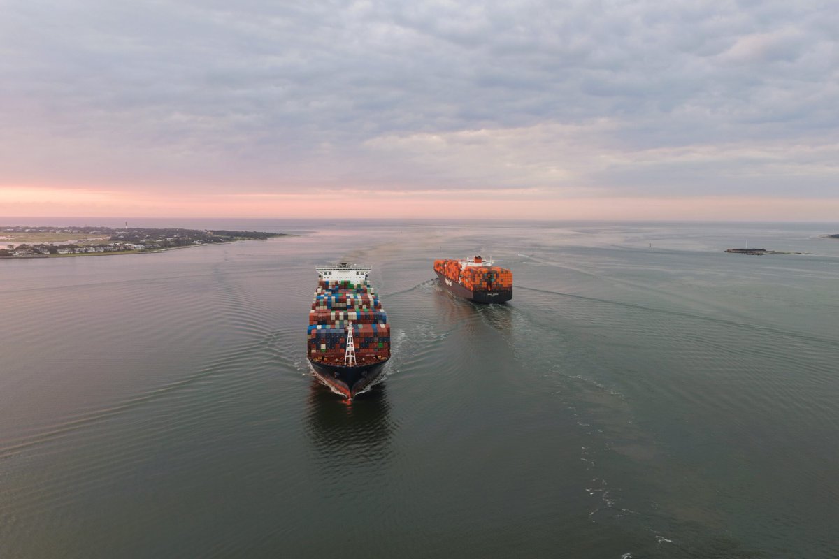 container_news's tweet image. 📢 #Hormuz #Analysis: Two #blockades, zero #neutrality

container-news.com/hormuz-analysi…