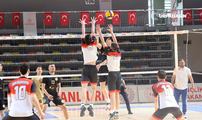 urfadasin's tweet image. Şanlıurfa Büyükşehir Belediyesi Genç Erkekler Voleybol Takımı Filede İddialı urfadasin.com/sanliurfa-buyu… #Şanlıurfa #BüyükşehirBelediyesi #File #Voleybol @sanliurfabld