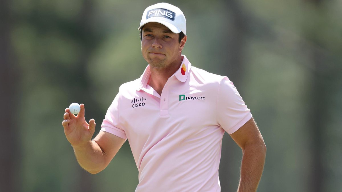 TMDProps's tweet photo. ⛳️ RBC Heritage 

👉🏼 Round 1 Free Play

📊 Viktor Hovland Under 69.5 Strokes
-125 on FanDuel

It’s the striking and R1 data that really drives me forward with Viktor here. He’s a guy that performs well out the gate, especially at Harbour Town. Mix that in with the great Ball Striking numbers and favorable proximity stats and you have yourself somebody who is hunting for a win at a tournament like this.

We’ve typically seen some low scores here. It’s no Amex, but to have a line like 69.5 be given to somebody who can take advantage of it at ~ decent odds is a quick click for me. I’d hope Vik can ride out that great R4 at Augusta with another promising round here

You with me? Hopefully I’m making sense here.

If you want the rest of my 8 picks that I have posted (so far) in the WizCord, check out the replies because there’s a special discount code that’ll be active until tomorrow night!

👇🏼👇🏼👇🏼