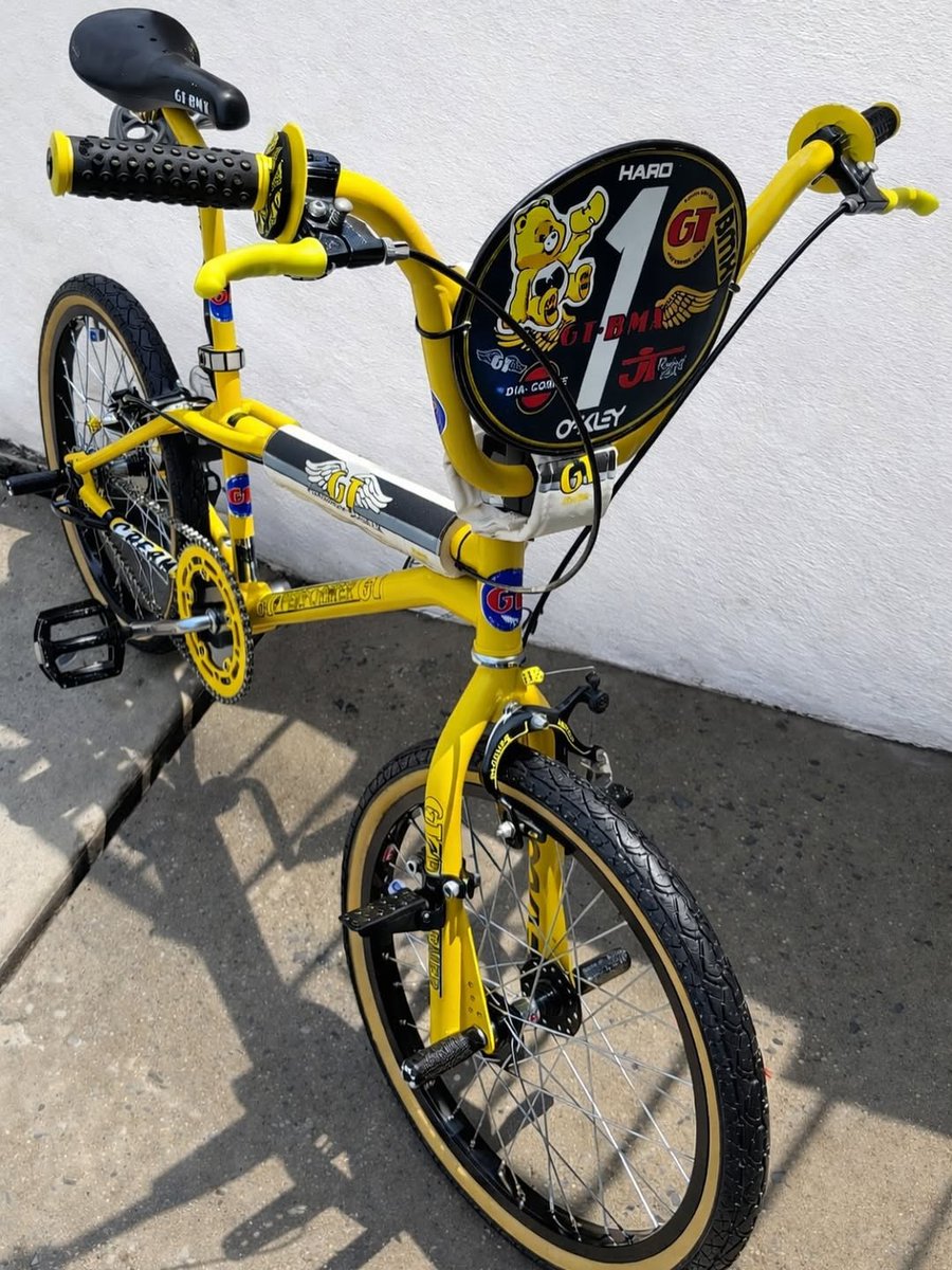 Gere Richard tweet media