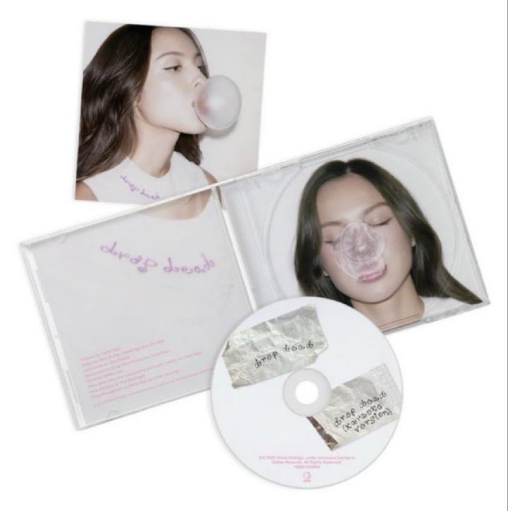 sara 🫧 tweet media