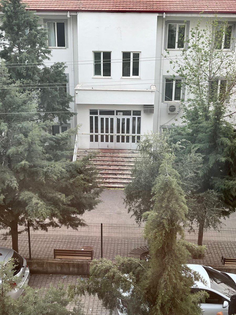06iremT's tweet photo. #EğitimdeŞiddeteHayır https://t.co/D7lcWxjV3c