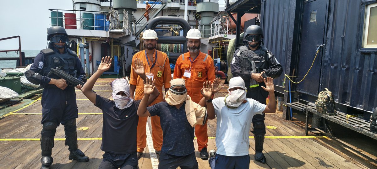 timesofindia's tweet image. #IndianCoastGuard tweets, "District HQ Andhra Pradesh conducted multi-agency Exercise #SagarKavach off #AndhraPradesh coast to validate and reinforce the coastal security architecture. The #exercise simulated a seaborne infiltration and #vessel hijacking scenarios, which were
