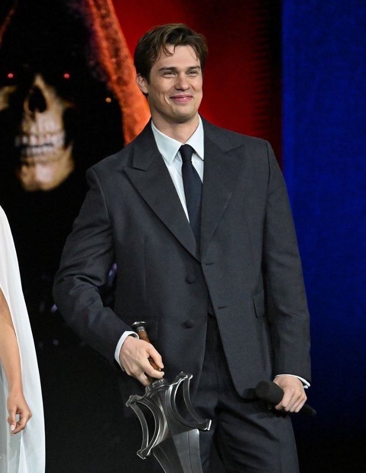 He’s so happy to be here :((