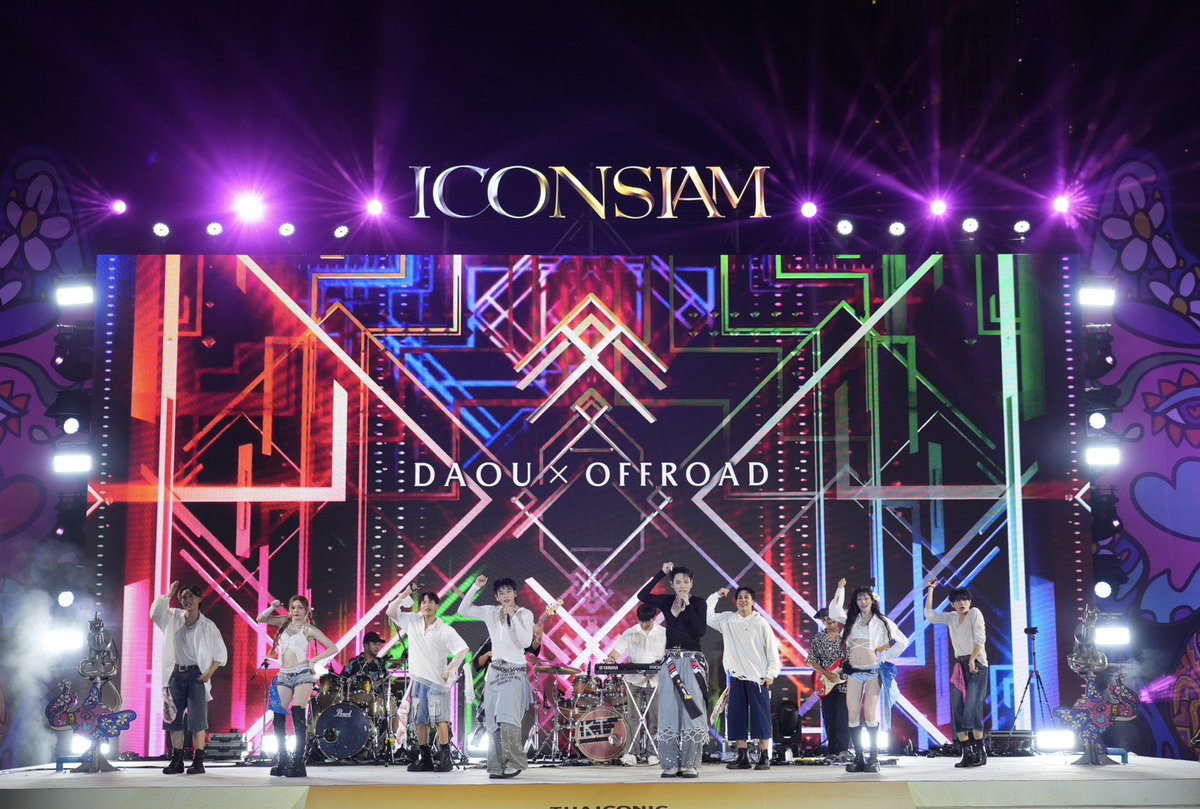 เดือนนี้ติ่งไหน! tweet media