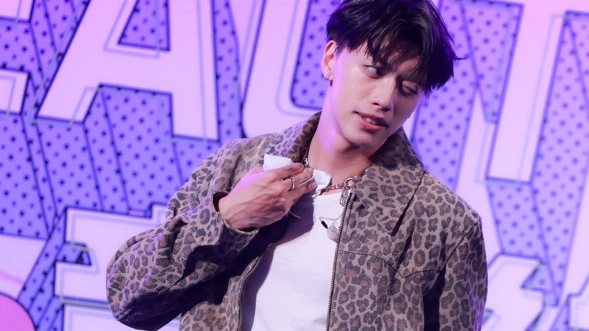 Dubbii_030's tweet photo. 260411 😵‍💫 https://t.co/BCRslA2ePW
