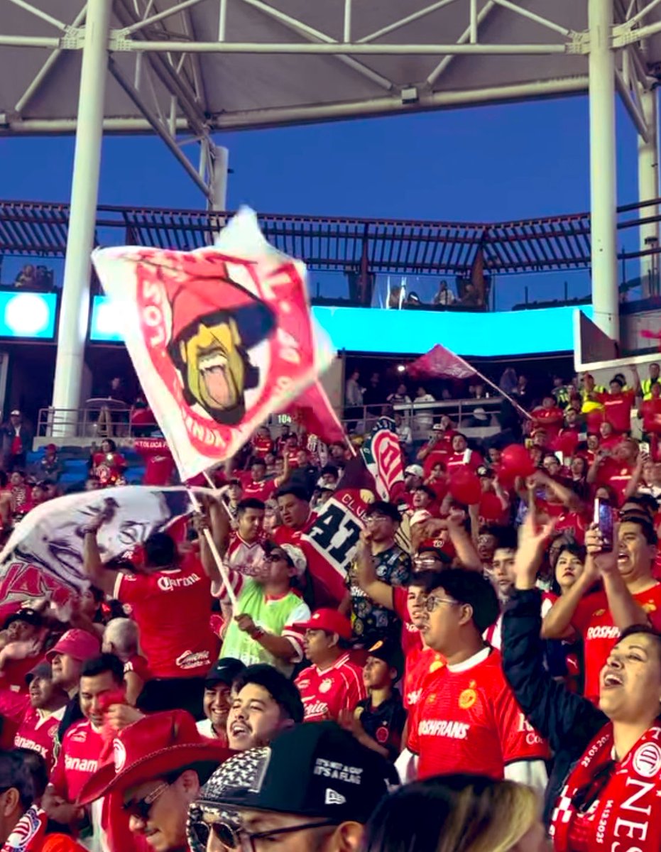 La Banda del Rojo 04 🇲🇽 🇱🇻 tweet media