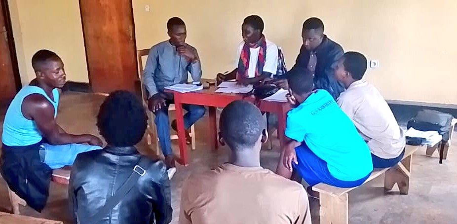 NyarugengYouthB's tweet image. #GusuzumaImihigoDay2: Urubyiruko rw'umurenge wa Nyarugenge bakomeje igikorwa cyo gusuzuma Imihigo y'urubyiruko 2025-2026 mu tugari ku munsi wa2, n'Igikorwa cyabereye mu Kagari ka #Gihinga na #Murambi Hasuzumwe Imihigo mu mpapuro ndetse n'ibyakozwe kuri Terrain @bugeserayouth.