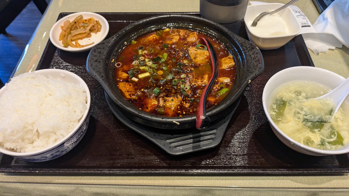 イカ爆弾🇷🇪 tweet media