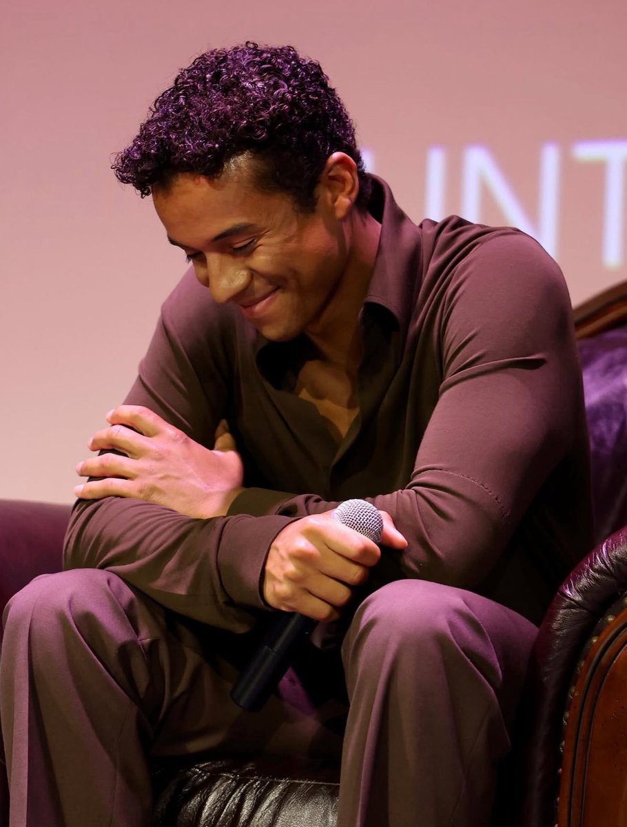 xcsapemaya's tweet image. thank you mama alejandra bc with your genes I know for a fact jaafar finna age so well…#YES