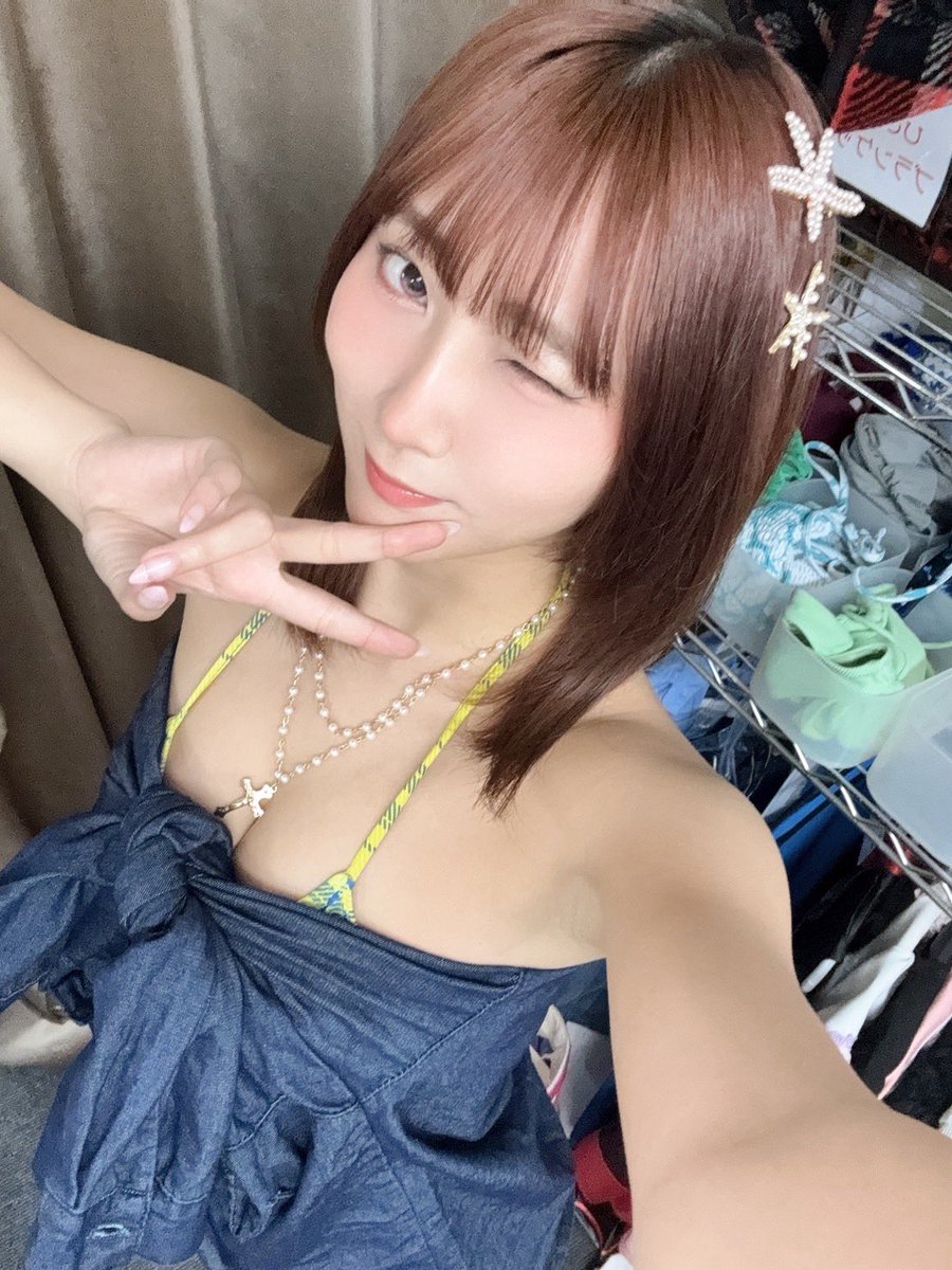 KochoENFP's tweet photo. 火傷跡グロいので今日は胸元出せません🙏
隠して見たけどどぉ？？ https://t.co/c22ZqJ6jjS