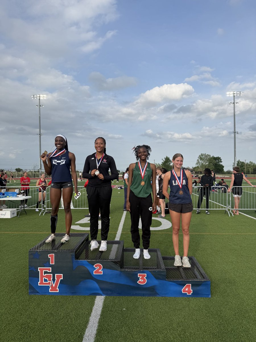 CHS Girls Track & Field tweet media