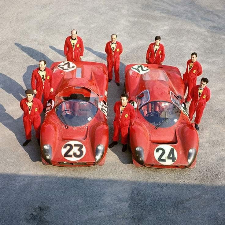 ItaliAuto's tweet image. #Ferrari 330 P4  👉  1967 Daytona 24 Hours