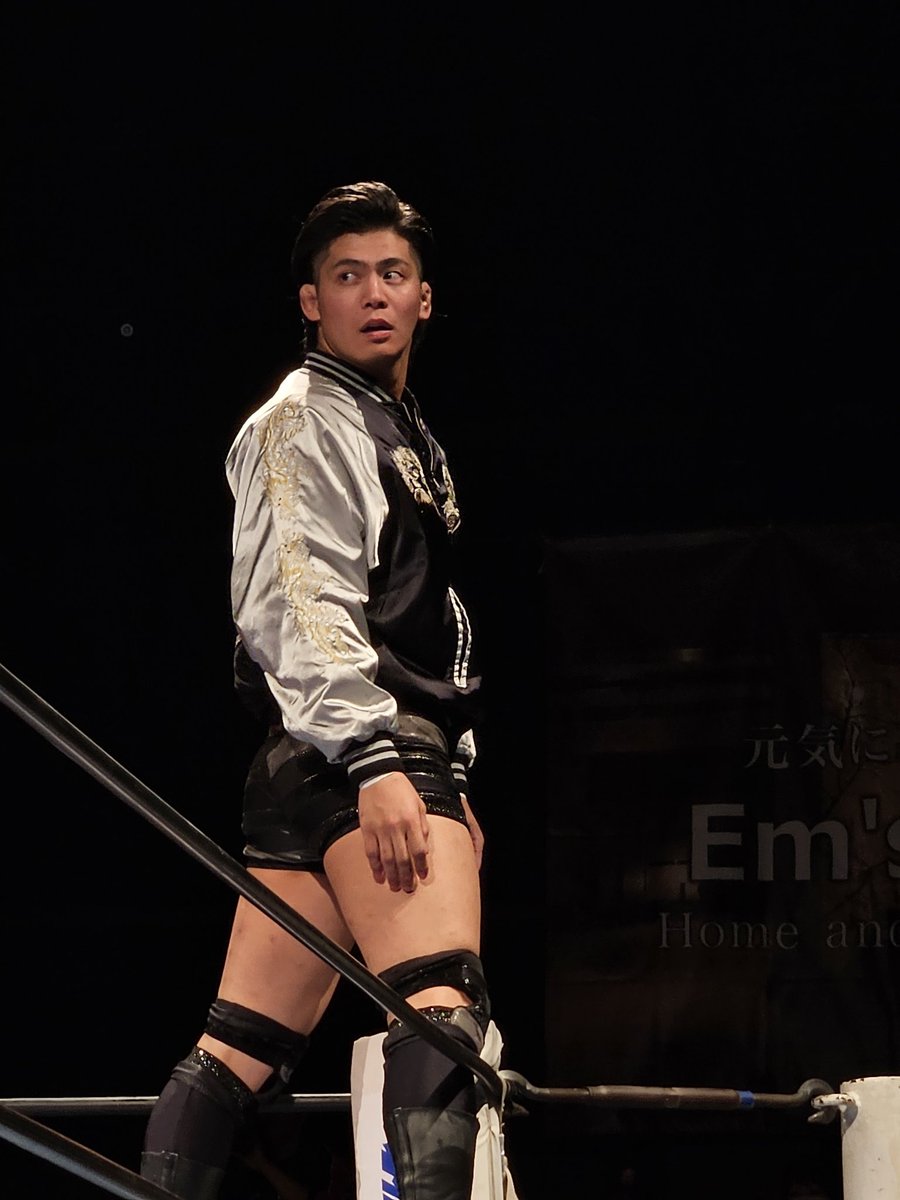 ke_i_5go's tweet image. ビジュから入ったって全然いい
わざわざチケットを買って会場に来てくれる
それだけでただただありがたくって嬉しい
#バチェロレッテ4 #ajpw #安齊勇馬