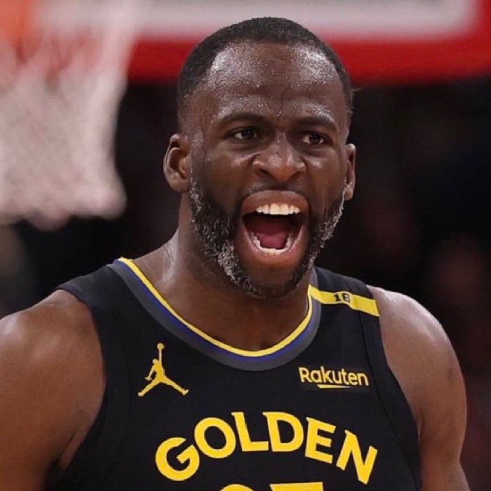 DRAYMOND GREEN TONIGHT:

7 POINTS
9 ASSISTS 
5 REBOUNDS 
4 STEALS
3/5 FGM

DRAY WAS EVERYWHERE ON DEFENSE