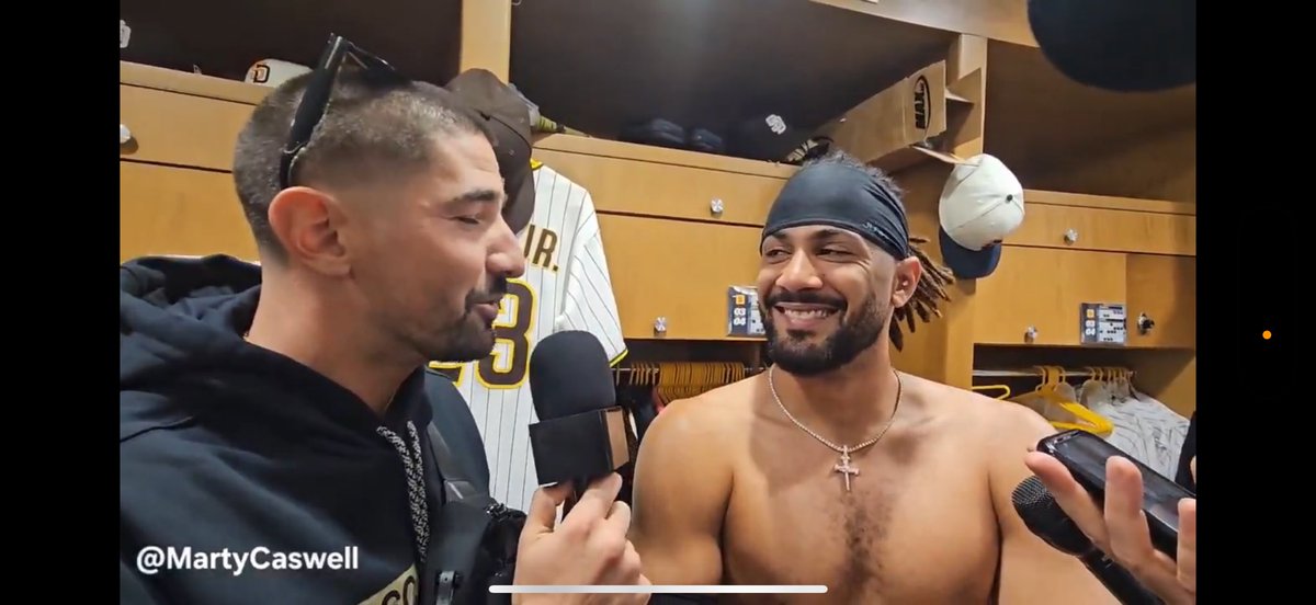 toside19 tweet media