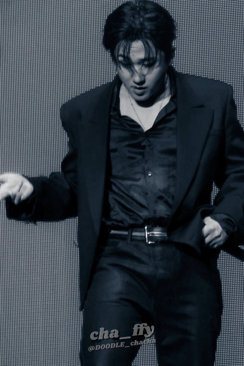 лена фрихаг🃏 tweet media