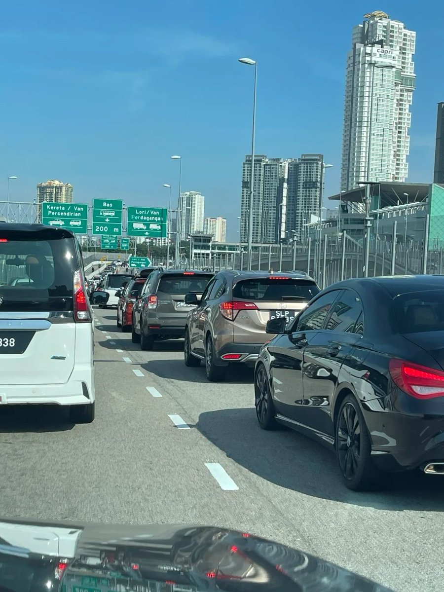 Florence❄️ tweet media