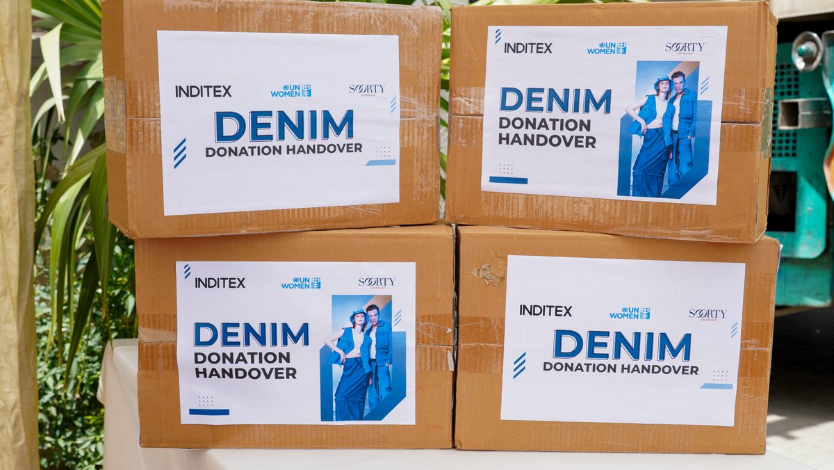 unwomen_pak's tweet image. Together, we are building brighter futures—one stitch at a time.♻️

UN Women, @Inditex  &amp;amp; @soortydenim  Enterprises support women home-based workers to upcycle denim into value-added products—creating sustainable livelihoods.

#WomensEconomicEmpowerment #Sustainability #Upcycling