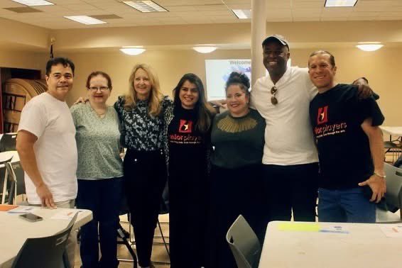 drelbagarcia's tweet image. Uniendo Comunidad y Cultura 🧩

✨ Un honor servir como presidenta honoraria en la primera Competencia y Recaudación de Fondos de Rompecabezas del Distrito Cultural de Oak Cliff. El verdadero logro fue ver a nuestra comunidad unida.

#DrElbaGarcia #OakCliff #Comunidad