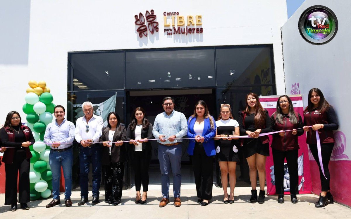 TlaxcalaRed's tweet photo. El presidente José Miguel Acatzi Luna, llevó a cabo la inauguración del Centro Libre para las Mujeres en Zacatelco, ubicado en el Polideportivo municipal, en coordinación con la Secretaría de las Mujeres del Estado de Tlaxcala (SMET). https://t.co/scyB0L3NOO
